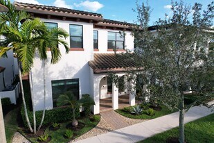 2074 Dickens Terrace in Palm Beach Gardens, FL - Building Photo