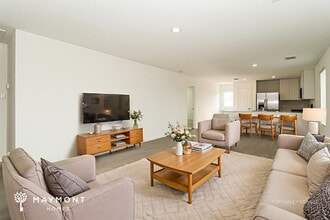 1009 Birkdale Dr in Ennis, TX - Foto de edificio - Building Photo