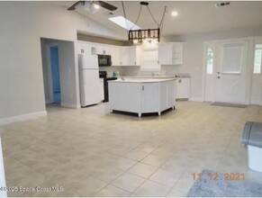 813 Furth Rd NW in Palm Bay, FL - Building Photo - Building Photo