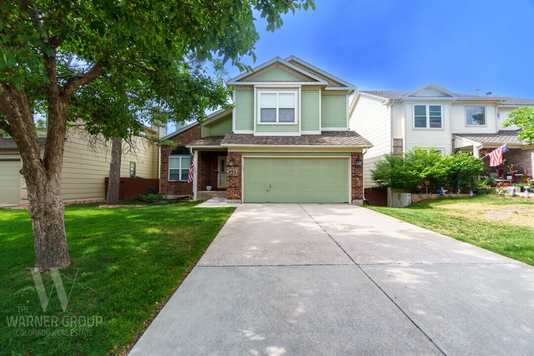 953 Dancing Horse Dr in Colorado Springs, CO - Building Photo