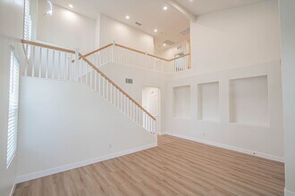 19730 Byrne Pl in Santa Clarita, CA - Building Photo - Building Photo