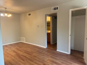 4808 Wellesley Ave in Fort Worth, TX - Foto de edificio - Building Photo