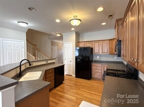 8130 Bridgegate Dr in Huntersville, NC - Building Photo - Building Photo