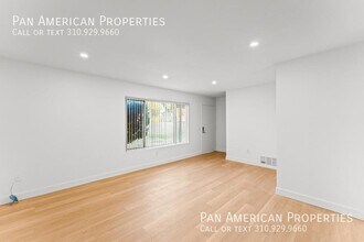 994 Valencia St-Unit -#101 in Costa Mesa, CA - Building Photo - Building Photo