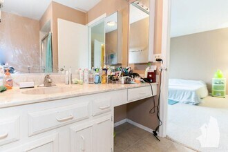 1330 N La Salle Dr in Chicago, IL - Building Photo - Building Photo
