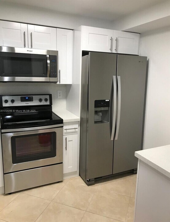 3611 SW 117th Ave-Unit -10-307 in Miami, FL - Building Photo