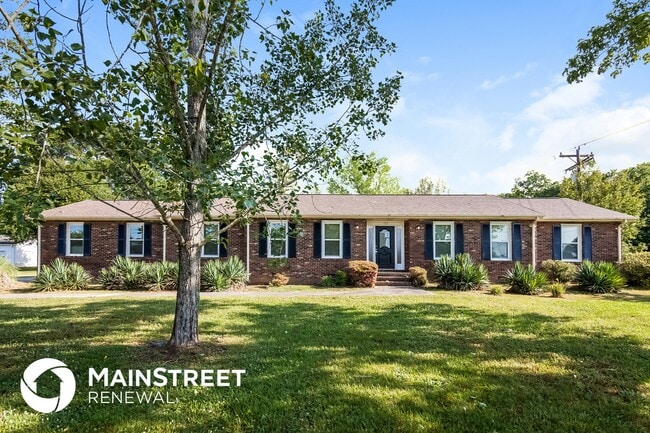 property at 135 Dundee Dr