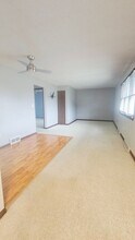8556-8558 Kirsch Rd in Erie, PA - Building Photo - Building Photo