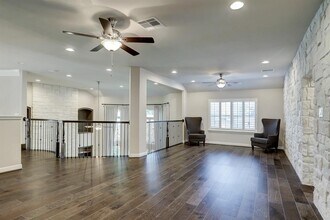 9814 Vintage Villa Dr in Houston, TX - Building Photo - Building Photo