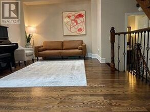 1268 Jezero Crescent in Oakville, ON - Building Photo - Building Photo