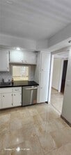 443 NE 195th St in Miami, FL - Building Photo - Building Photo