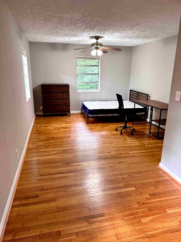 1962 Maple Dr in Kennesaw, GA - Building Photo - Building Photo