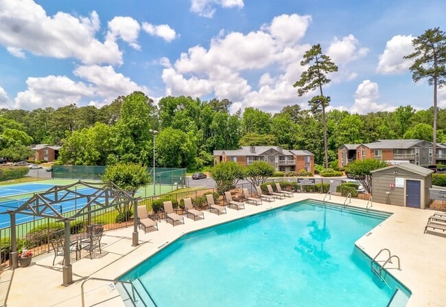 Woodhill Apartments