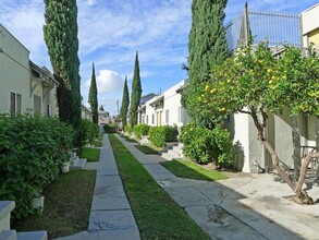 575 - 577 Walnut Avenue, in Long Beach, CA - Building Photo - Building Photo