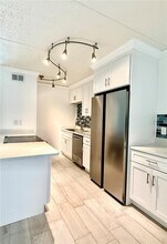 8901 Blind Pass Rd in St Pete Beach, FL - Building Photo - Building Photo