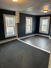 1551 Main St, Unit Apt 3 in Athol, MA - Foto de edificio - Building Photo