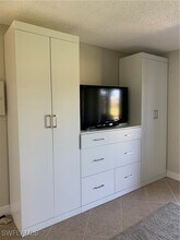 360 Palm Dr in Naples, FL - Foto de edificio - Building Photo