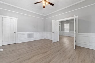 1411 Victoria Blvd in Hampton, VA - Building Photo - Building Photo