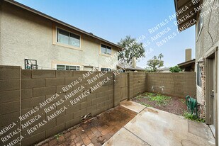 8548 E Belleview St in Scottsdale, AZ - Building Photo