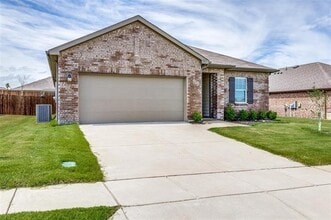 825 Cherry Blossom St in Anna, TX - Building Photo - Building Photo