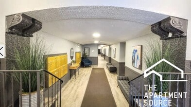 4851 N Damen Ave, Unit 1 in Chicago, IL - Building Photo - Building Photo