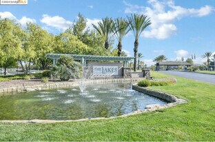 5147 Fern Ridge Cir in Discovery Bay, CA - Building Photo