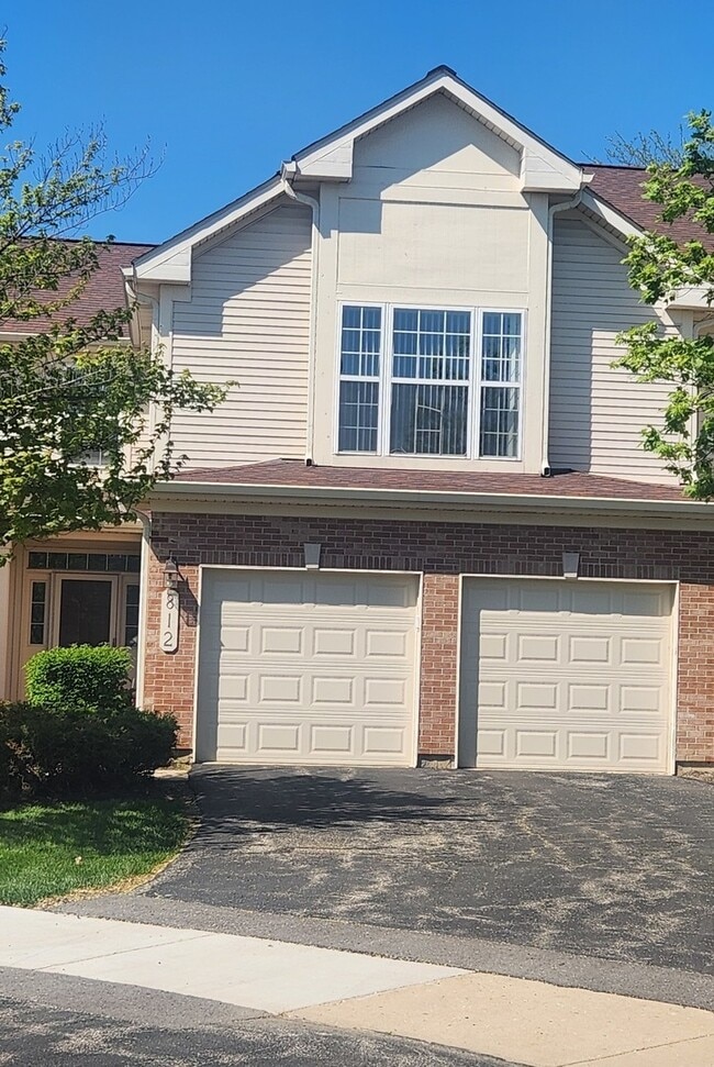 property at 812 Stonewall Ct