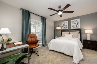 River Crossing in Indianapolis, IN - Building Photo - Interior Photo