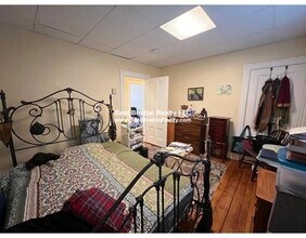 2 Gilson Ter, Unit 1 in Somerville, MA - Foto de edificio - Building Photo