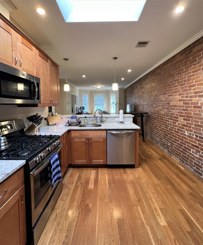 5 Marney St in Cambridge, MA - Building Photo - Building Photo