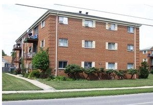 1026 S River Rd Apartments