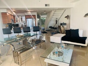 139 NE 32nd St in Miami, FL - Building Photo - Building Photo