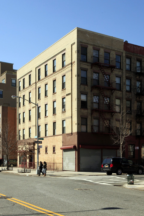 279 Pleasant Avenue in New York, NY - Foto de edificio