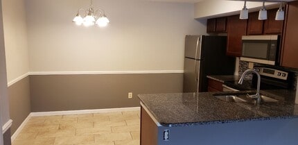 1436 Summergate Pkwy in St. Peters, MO - Building Photo - Building Photo