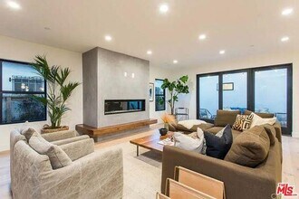 13 Exposition Blvd in Los Angeles, CA - Building Photo - Building Photo