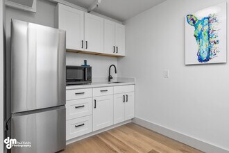 1020 W 12th Ave in Anchorage, AK - Building Photo - Building Photo