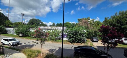 129 Bert Ln SE in Atlanta, GA - Building Photo - Building Photo