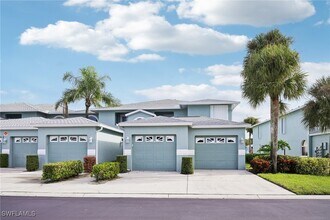 845 New Waterford Dr in Naples, FL - Building Photo - Building Photo