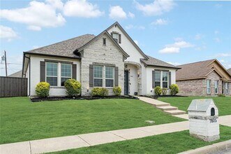 7805 Pebble Beach Dr in Rowlett, TX - Building Photo - Building Photo