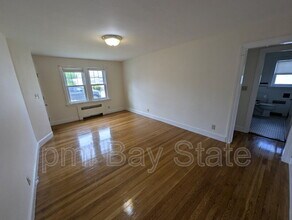 192 Holbrook Rd in Quincy, MA - Building Photo - Building Photo