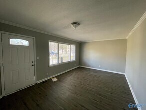 4708 Lumary Dr NW in Huntsville, AL - Building Photo - Building Photo