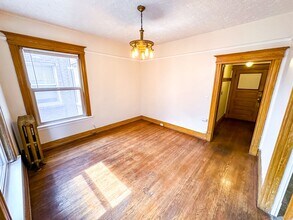 Bancroft Apartments in Seattle, WA - Building Photo - Building Photo