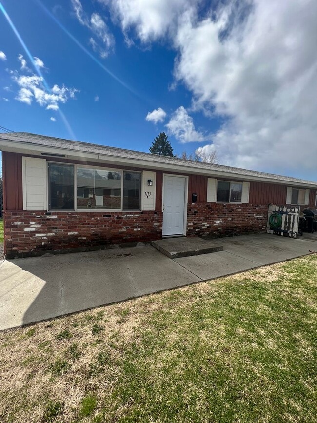 1113 S 12th Ave in Yakima, WA - Building Photo - Building Photo