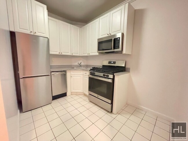 property at 516 E 80th St