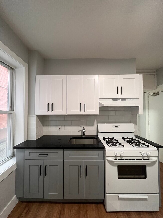 937 Pavonia Ave in Jersey City, NJ - Building Photo - Building Photo