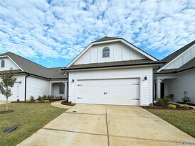 12665 Whitcomb Cir in Athens, AL - Building Photo