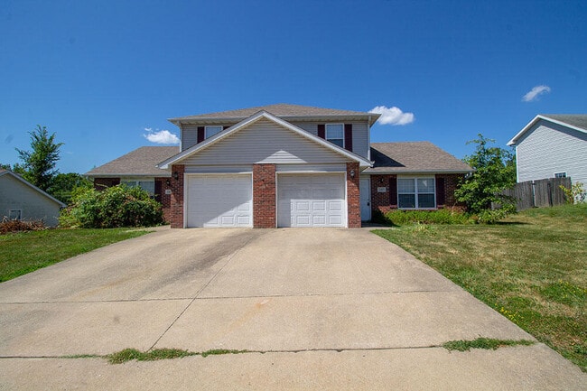 1413 N Frideriki Dr in Columbia, MO - Building Photo - Building Photo