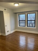 7327 N Honore St, Unit 3B in Chicago, IL - Building Photo - Building Photo