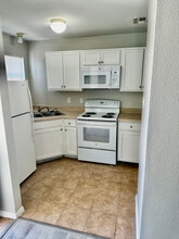 768 Avondale Ave in San Antonio, TX - Building Photo - Building Photo