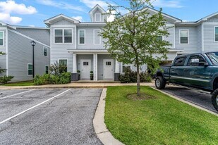 118 N Sand Palm Rd in Freeport, FL - Building Photo